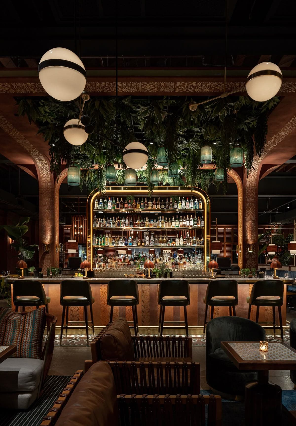 Bar & Pub